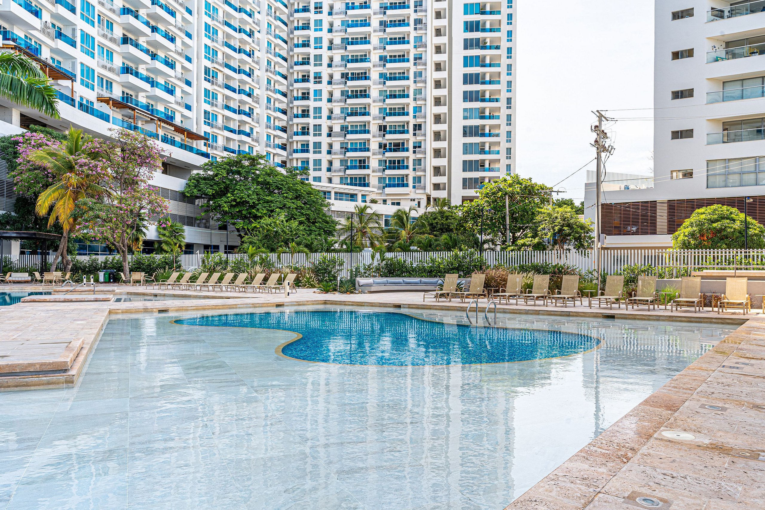 Reserva del Mar x Ahead