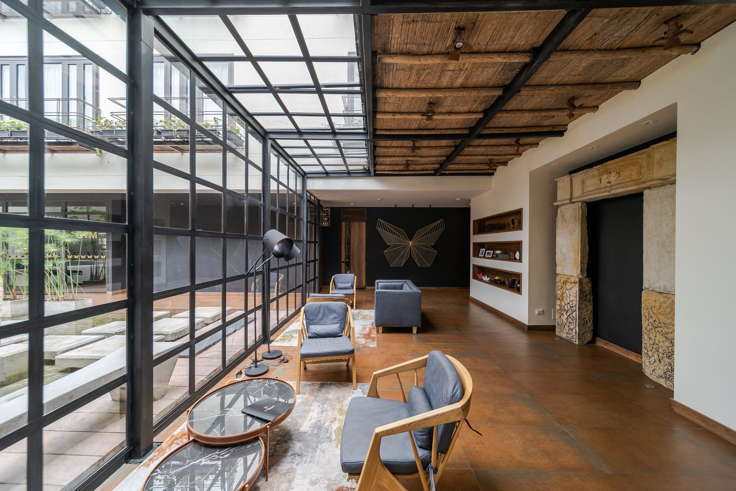 La Primera - Morph x Ahead